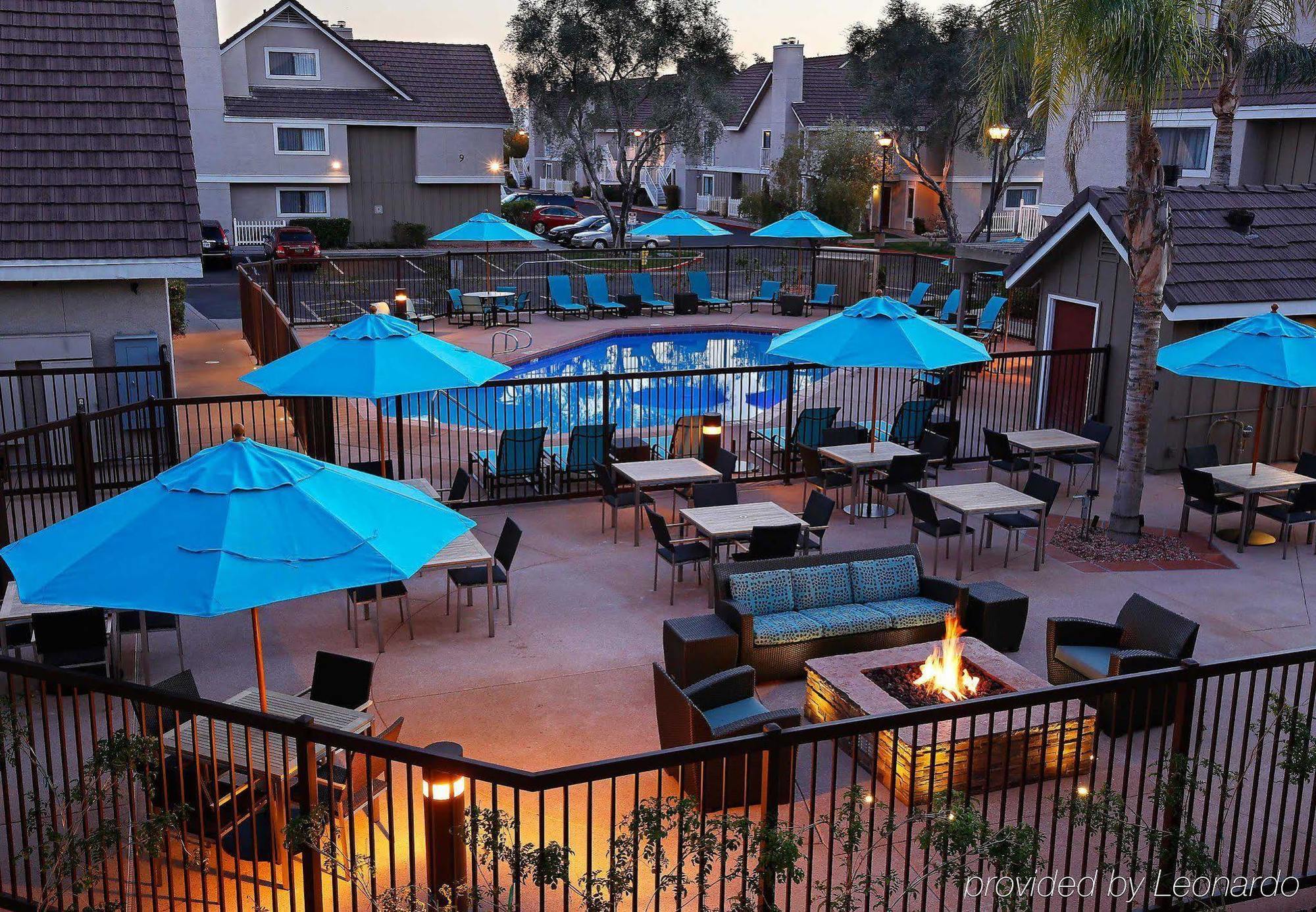 Residence Inn Phoenix Extérieur photo