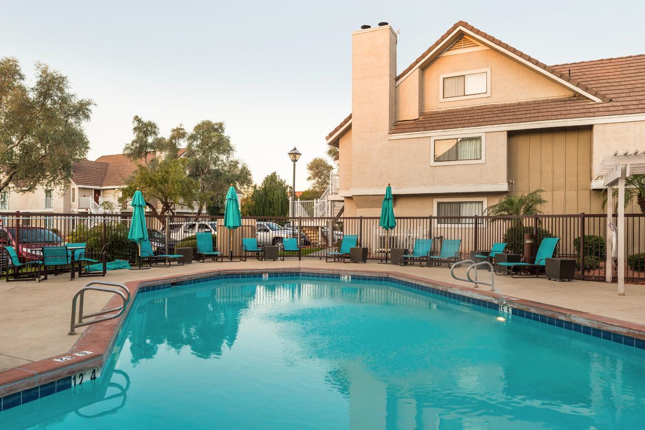 Residence Inn Phoenix Extérieur photo