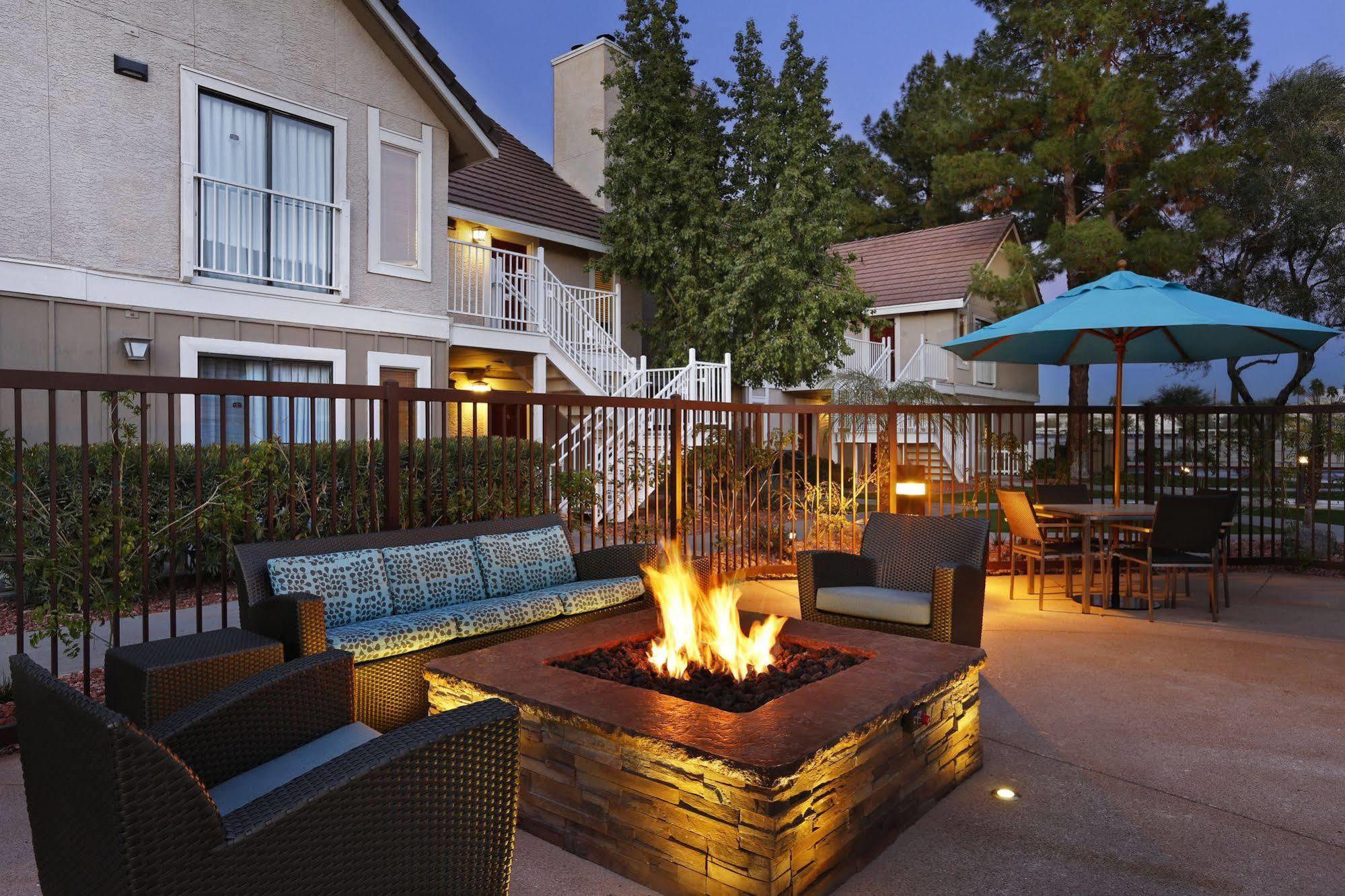 Residence Inn Phoenix Extérieur photo
